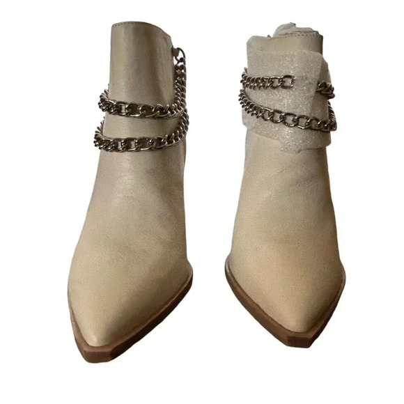 NEW Vince Camuto Gallzy Baby Kid Leather Pointed Toe Double Chain Ankle Size 9 - Picture 4 of 16